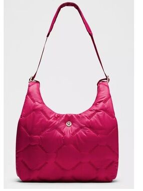 Lululemon Quilty Pleasures Shoulder Bag Mini (5L) in Berry Rumble hot pink NWT